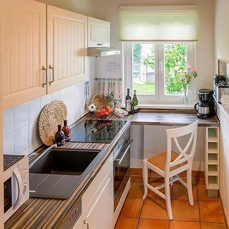 Seepferdchen, 13a, Haus Darss 13a بيت للعطل أوستسيباد نينهاجن