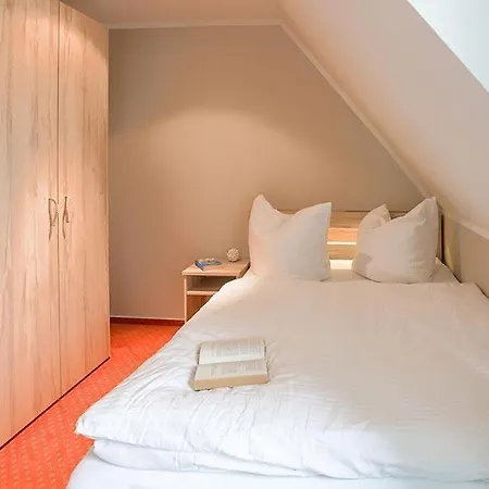 Seepferdchen, 13a, Haus Darss 13a * Ostseebad Nienhagen