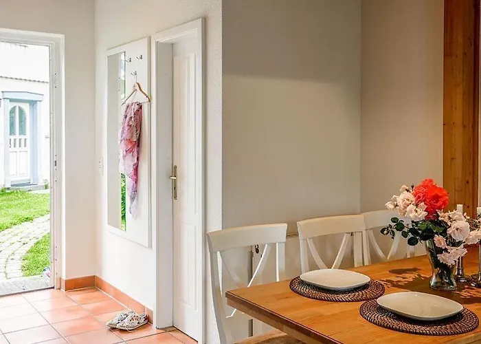 Seepferdchen, 13a, Haus Darss 13a بيت للعطل *